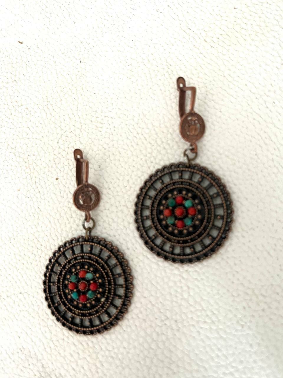 Серьги из ювелирного сплава, коралла и бирюзы