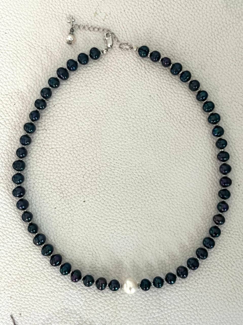 Чокер из жемчуга, гематита и серебра